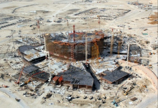 Illustration for article titled Time-Lapse Gallery Of Abu Dhabi's Nearly-Completed Ferrari World Theme Park